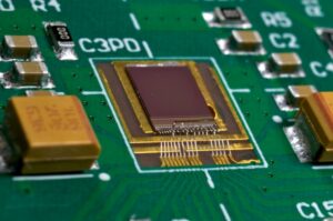 pcb高频线路板打样，千万别漏写这个介电常数！